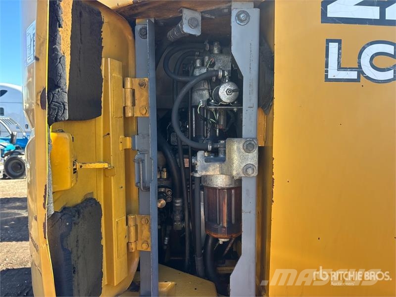 John Deere 225D LC Tracked Excavator Escavadoras de rastos