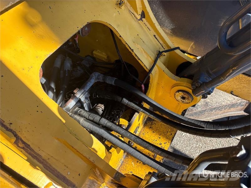 John Deere 225D LC Tracked Excavator Escavadoras de rastos