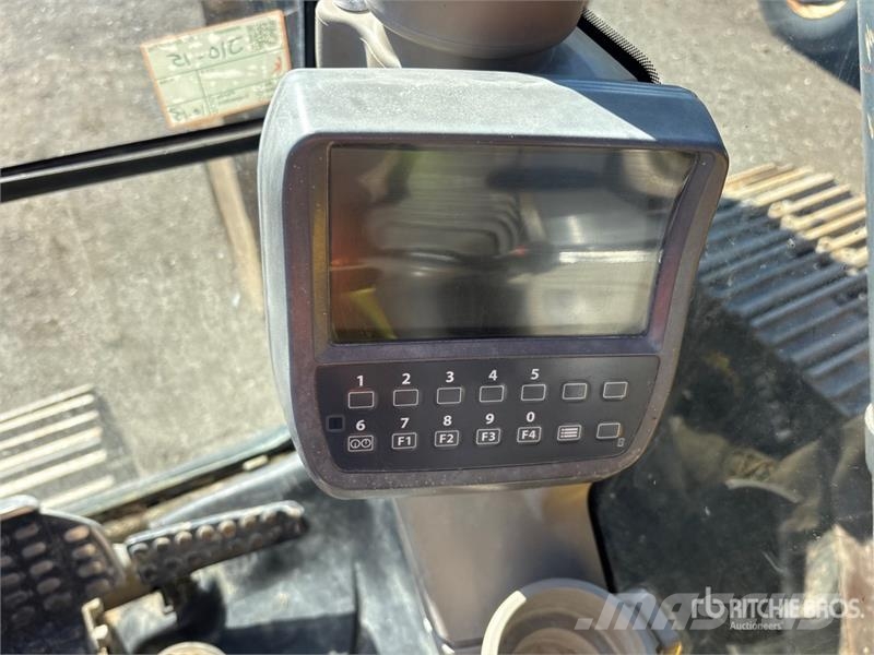 John Deere 225D LC Tracked Excavator Escavadoras de rastos