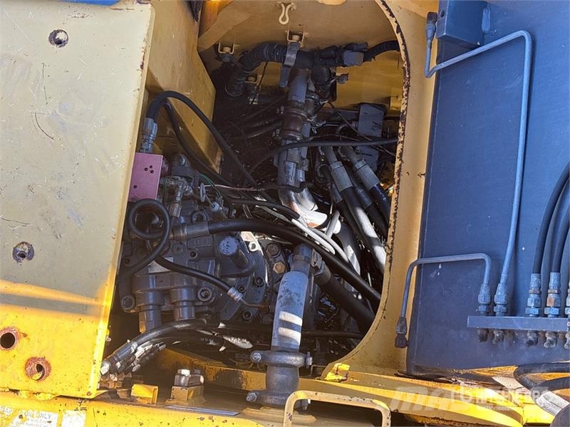 John Deere 225D LC Tracked Excavator Escavadoras de rastos