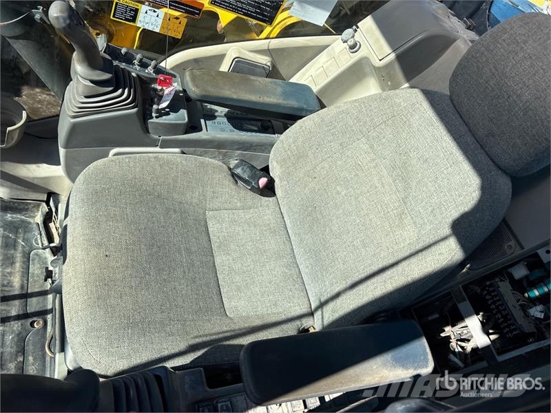 John Deere 225D LC Tracked Excavator Escavadoras de rastos