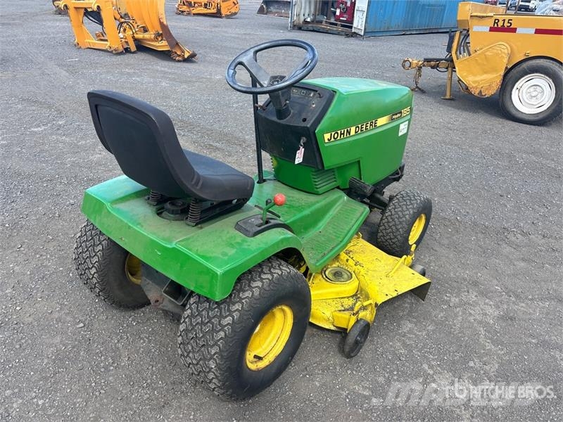 John Deere 235 4x2 Ride-On Lawn Mower 탑승형 잔디깎기