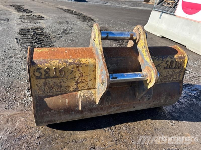 John Deere 240D LC Tracked Excavator Crawler excavators