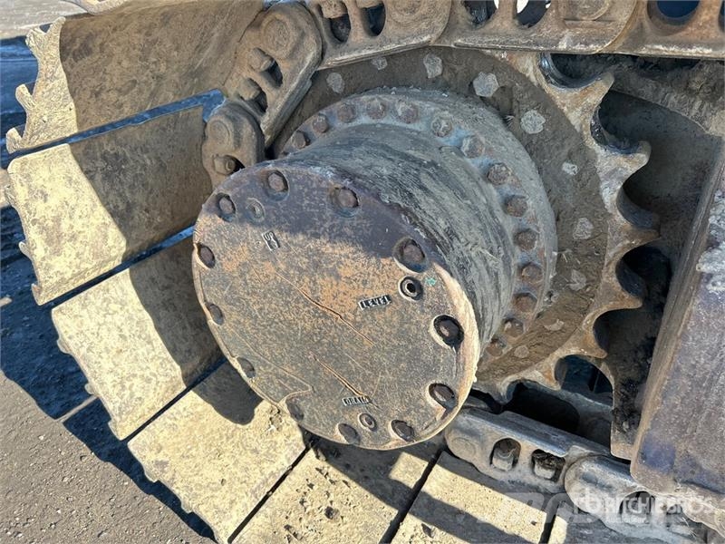 John Deere 240D LC Tracked Excavator Crawler excavators