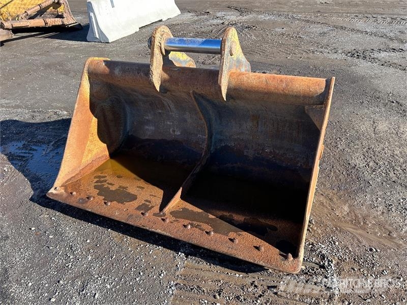 John Deere 240D LC Tracked Excavator Crawler excavators