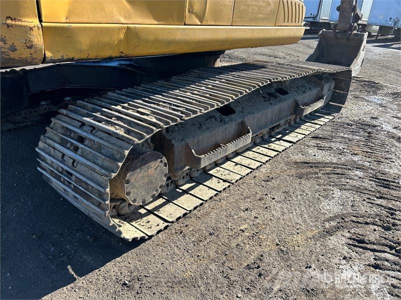 John Deere 240D LC Tracked Excavator Crawler excavators