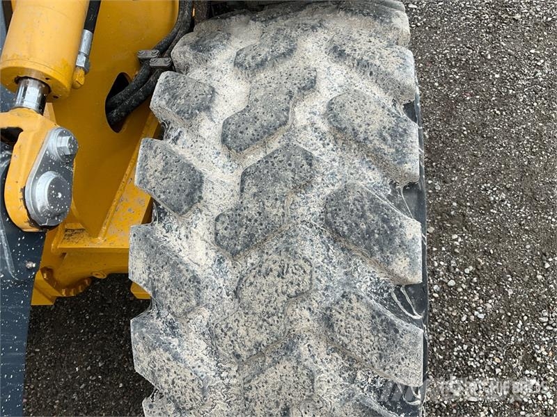 John Deere 244K-II Wheel Loader Wheel loaders