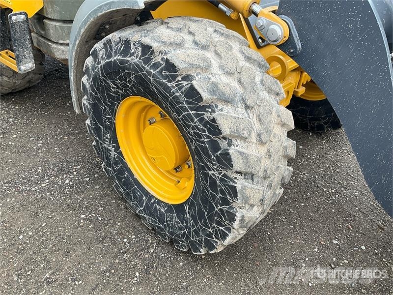 John Deere 244K-II Wheel Loader Wheel loaders