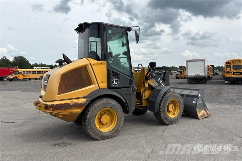 John Deere 244L Wheel loaders