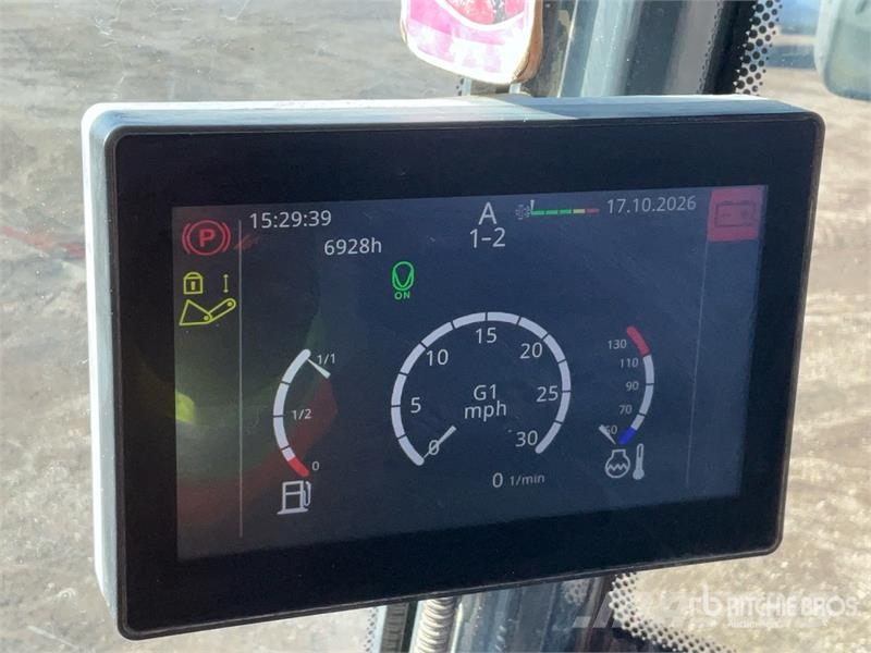 John Deere 244L Iekrāvēji uz riteņiem