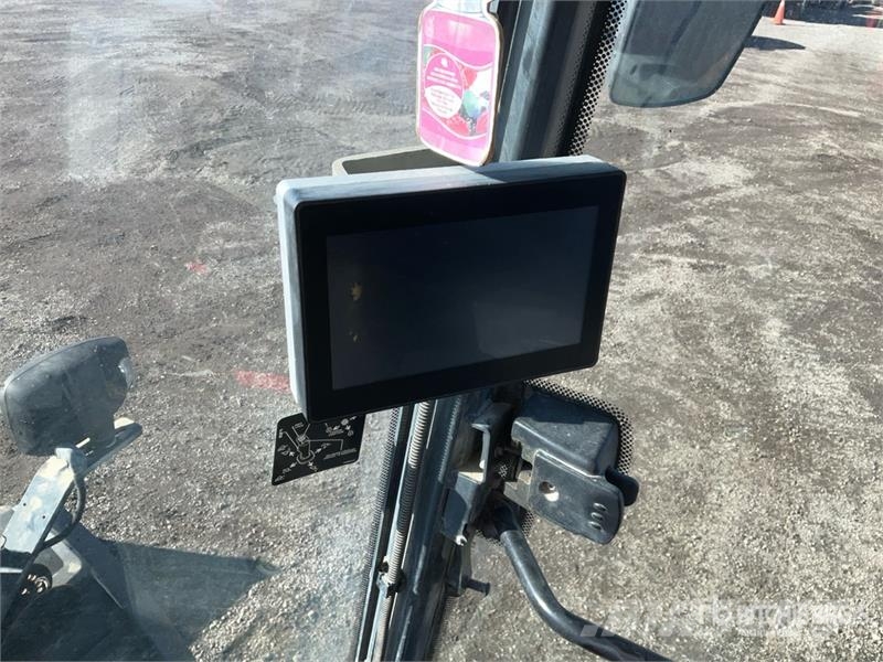 John Deere 244L Iekrāvēji uz riteņiem
