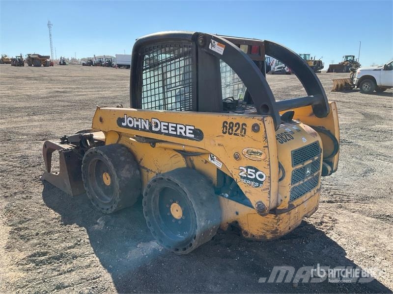 John Deere 250 Series II Kompaktlader