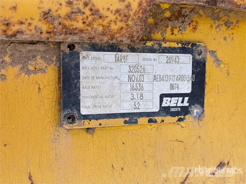 John Deere 250D Artikulētie pašizgāzēji