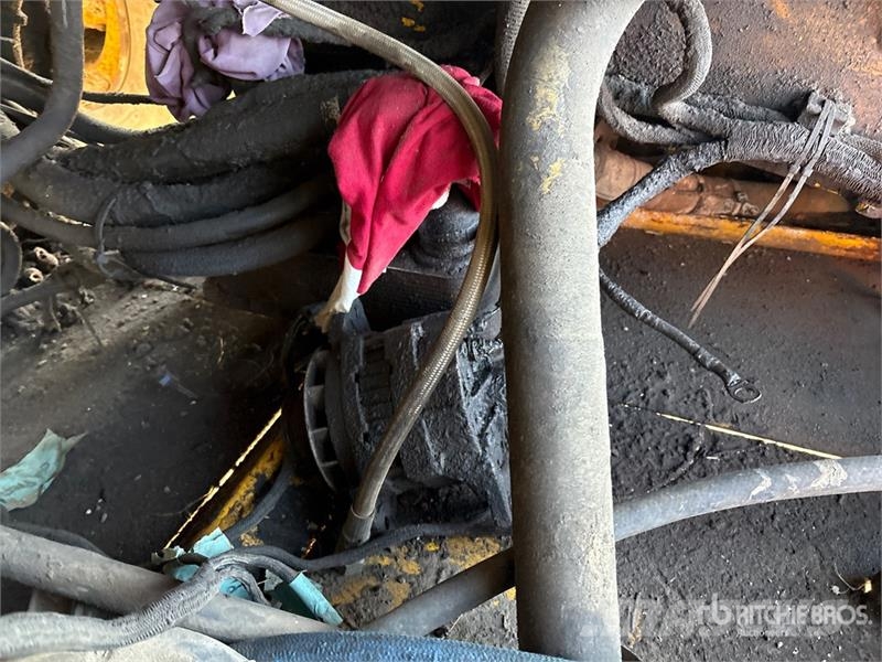 John Deere 250D Artikulētie pašizgāzēji