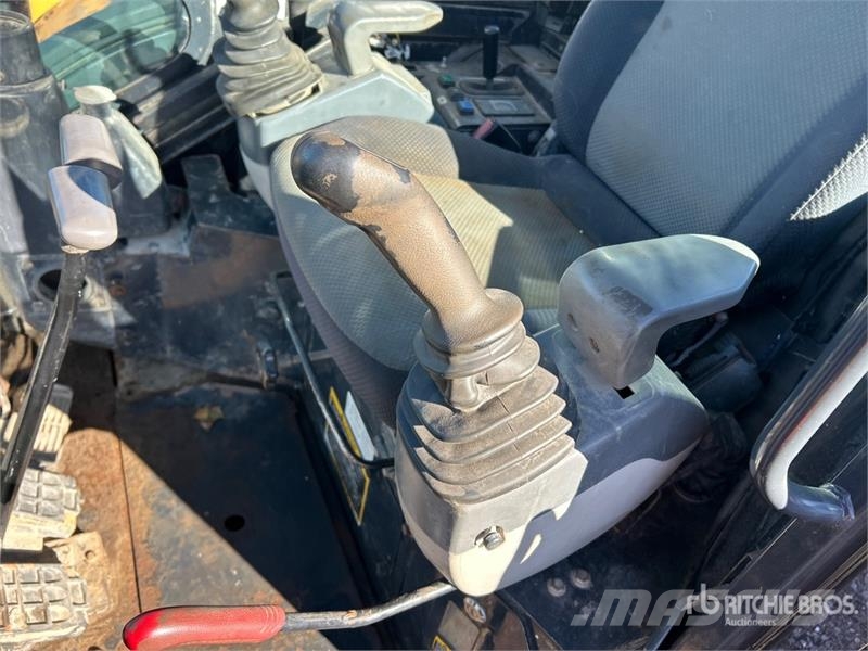 John Deere 26G Mini bagri <7t