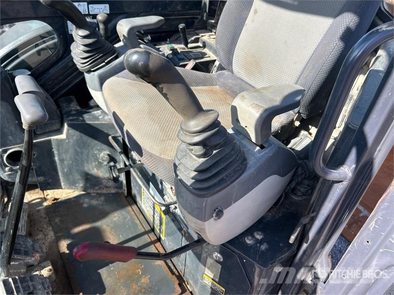 John Deere 26G ミニ油圧ショベル 7t以下（ミニユンボ・ミニディガー）
