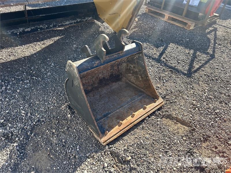 John Deere 28 in Q/C Cleanup Excavator Bucket - Fits 35G Schaufeln