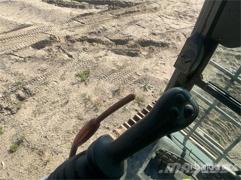 John Deere 290G LC Tracked Excavator 履带挖掘机