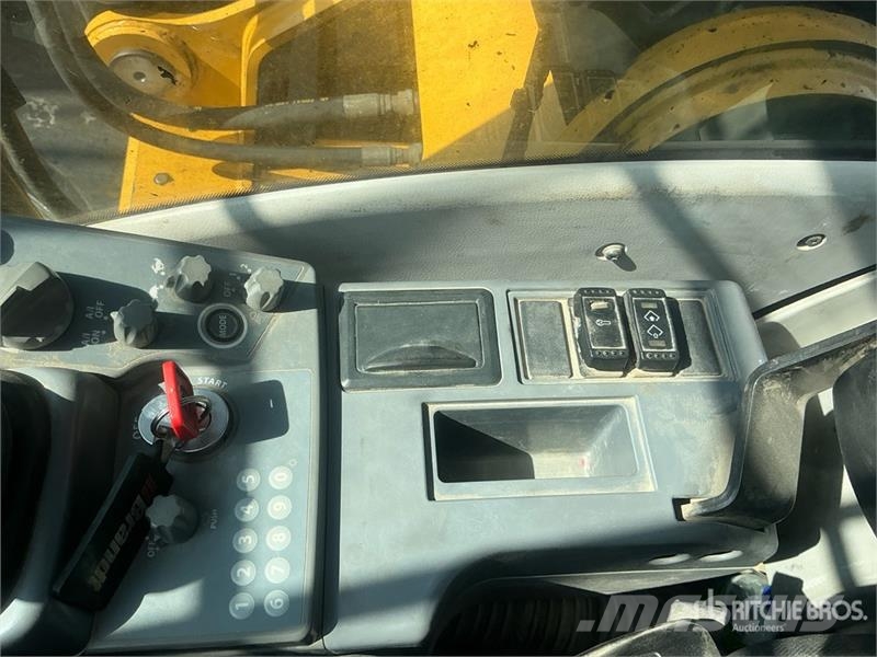 John Deere 290G LC Tracked Excavator 履带挖掘机