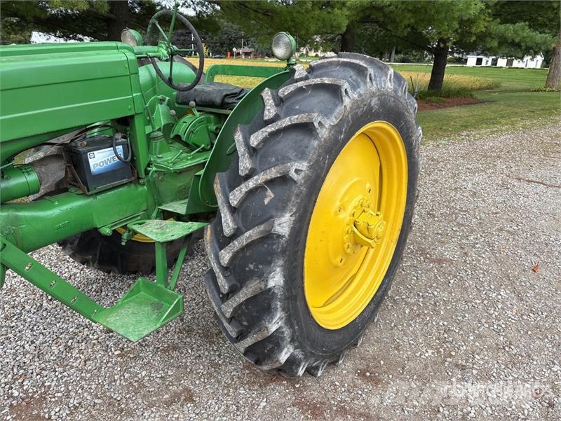John Deere 2WD Narrow Front Antique Tractor Tratores Agrícolas usados