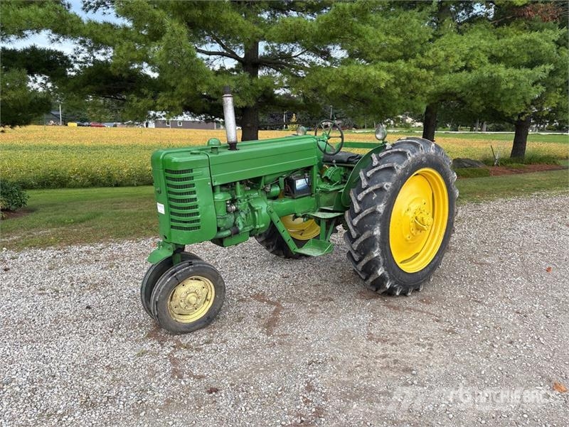 John Deere 2WD Narrow Front Antique Tractor Tratores Agrícolas usados