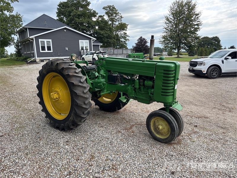 John Deere 2WD Narrow Front Antique Tractor Tratores Agrícolas usados