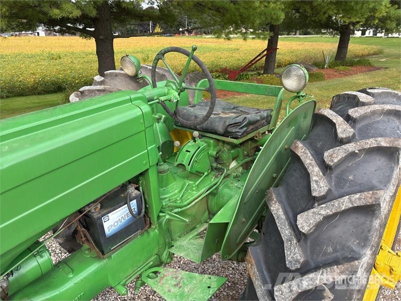 John Deere 2WD Narrow Front Antique Tractor Tratores Agrícolas usados