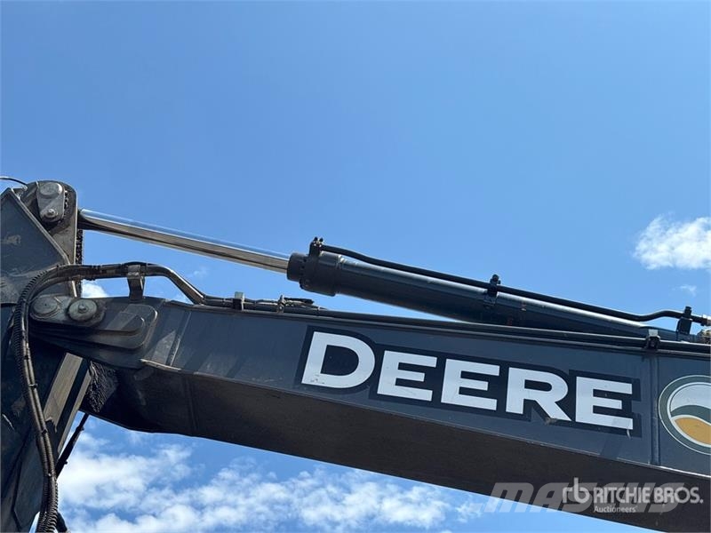 John Deere 300G LC Tracked Excavator Верижен екскаватор