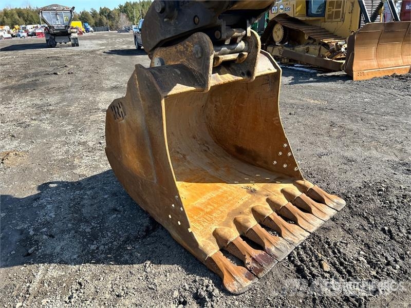 John Deere 300G LC Tracked Excavator Верижен екскаватор