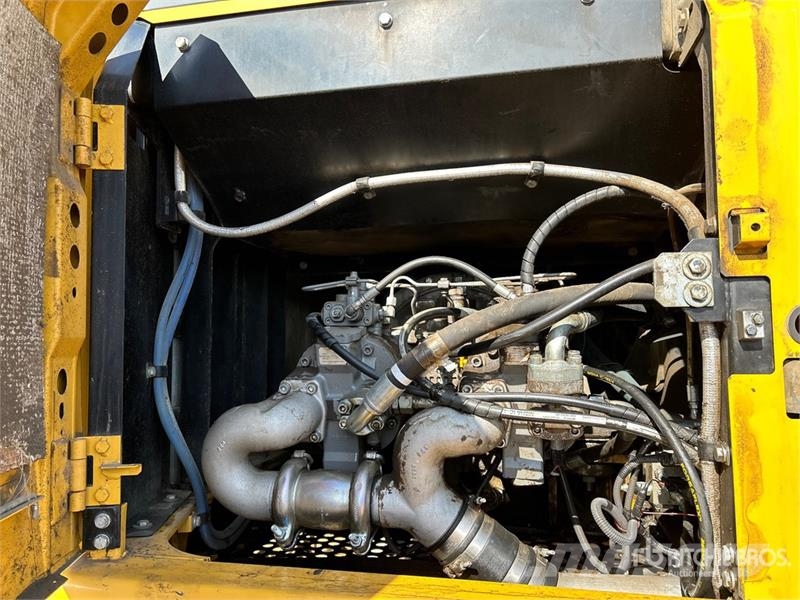 John Deere 300G LC Tracked Excavator Верижен екскаватор
