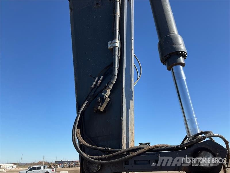 John Deere 300G LC Tracked Excavator Raupenbagger