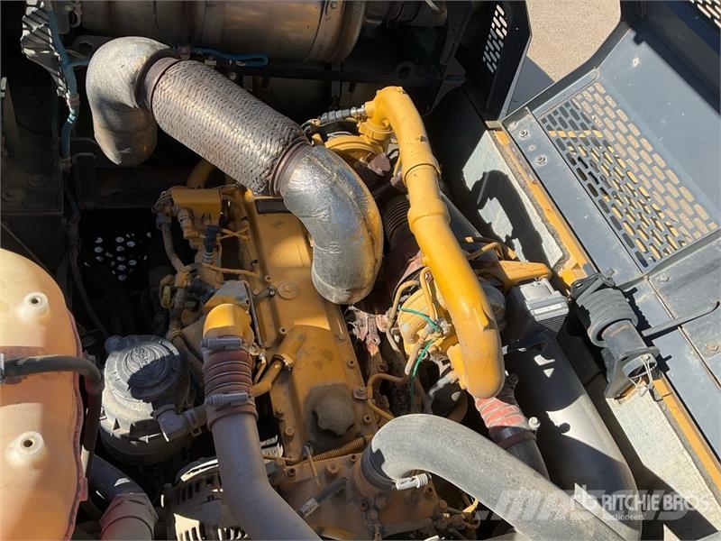 John Deere 300G LC Tracked Excavator Raupenbagger