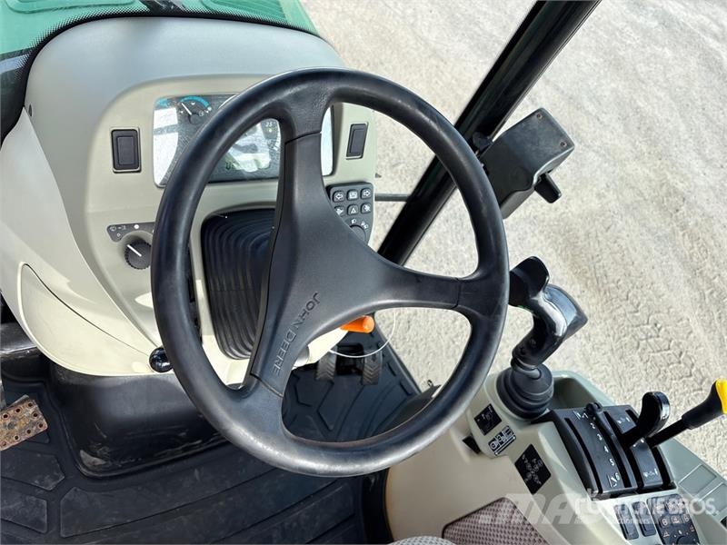John Deere 3046R 4WD Utility Tractor Manji traktori
