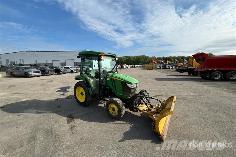 John Deere 3046R 4WD Utility Tractor Manji traktori