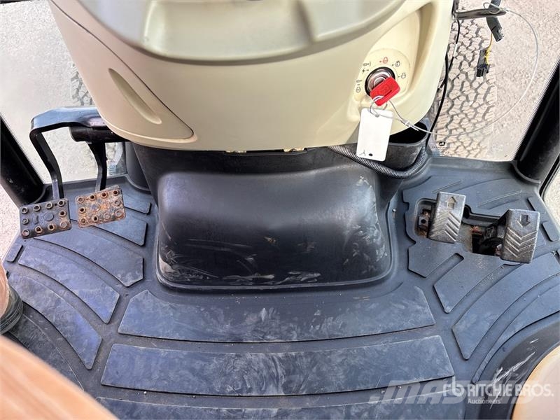 John Deere 3046R 4WD Utility Tractor Manji traktori