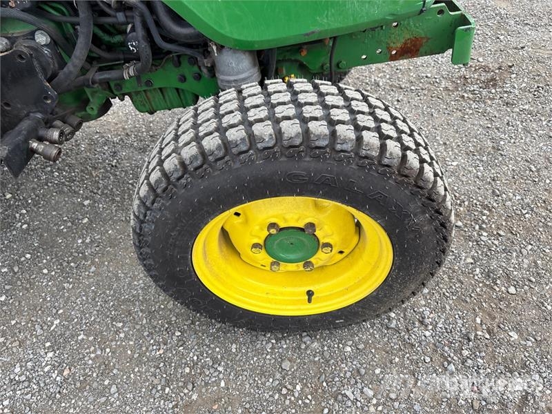 John Deere 3046R 4WD Utility Tractor 소형 트랙터