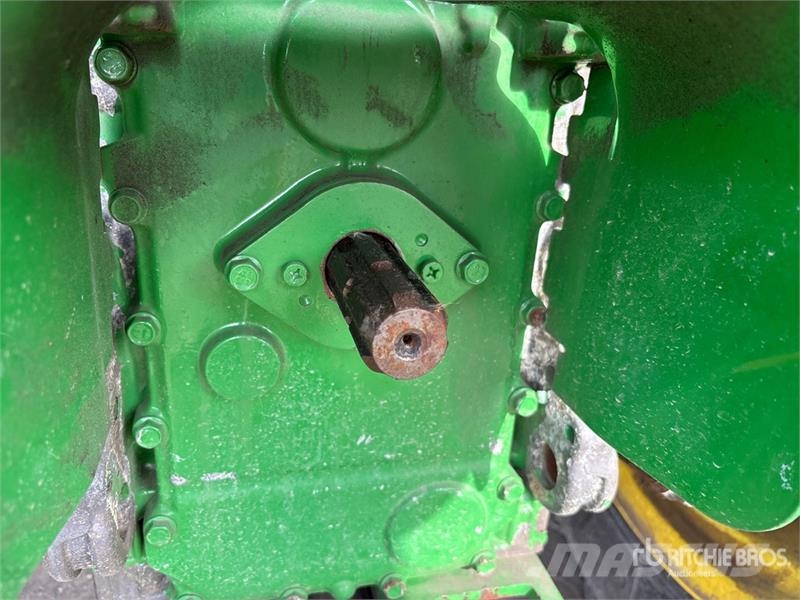 John Deere 3046R 4WD Utility Tractor Manji traktori