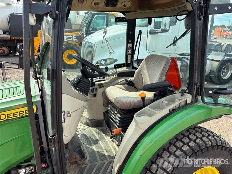 John Deere 3046R 4WD Utility Tractor 소형 트랙터