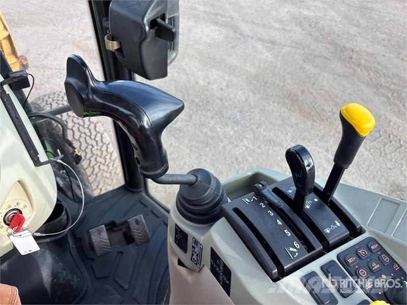 John Deere 3046R 4WD Utility Tractor Manji traktori