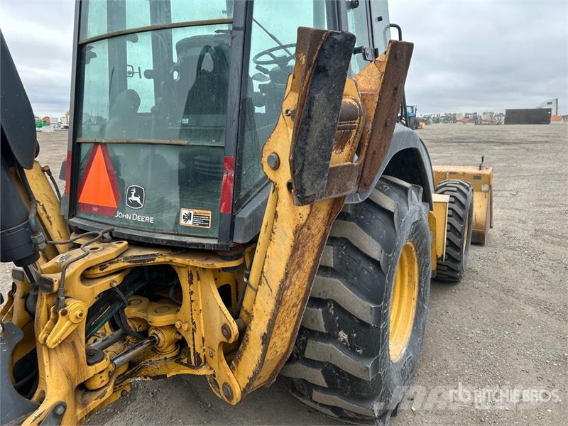 John Deere 310SJ Rýpadlo-nakladače