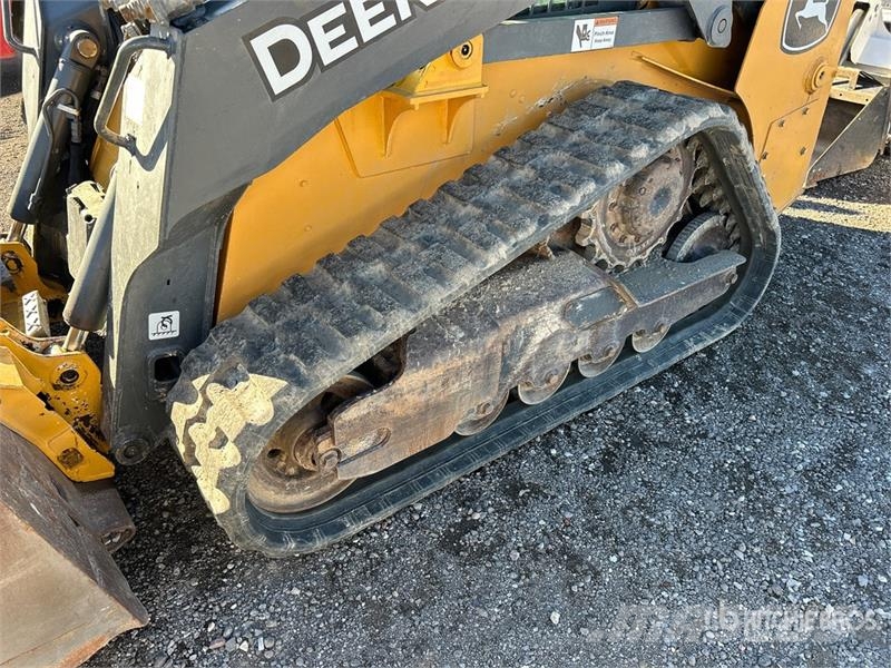 John Deere 317G Kompaktrakodók