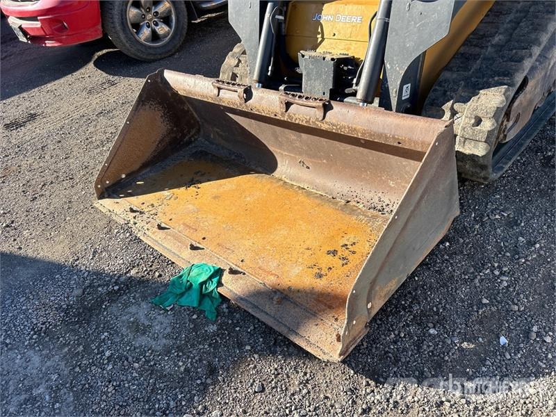John Deere 317G Kompaktrakodók