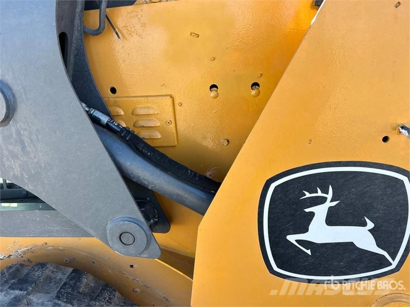 John Deere 317G Kompaktrakodók