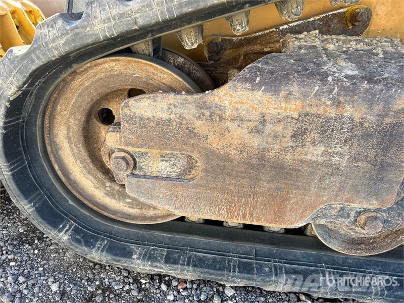 John Deere 317G Kompaktrakodók