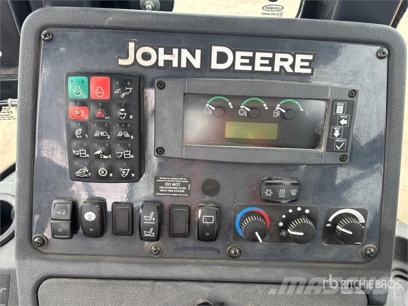 John Deere 320 P-Tier 4x4 Backhoe Loader لوادر ذات جرافات عكسية