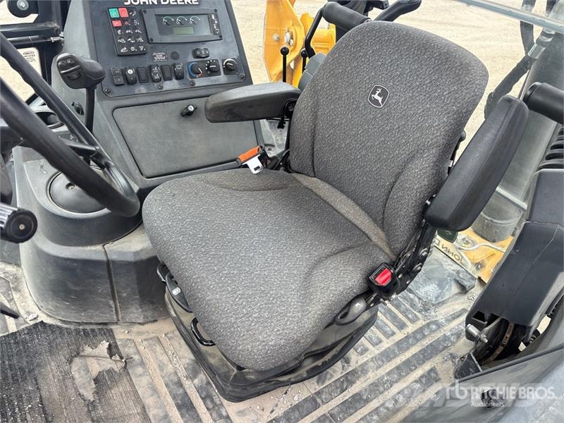 John Deere 320 P-Tier 4x4 Backhoe Loader لوادر ذات جرافات عكسية