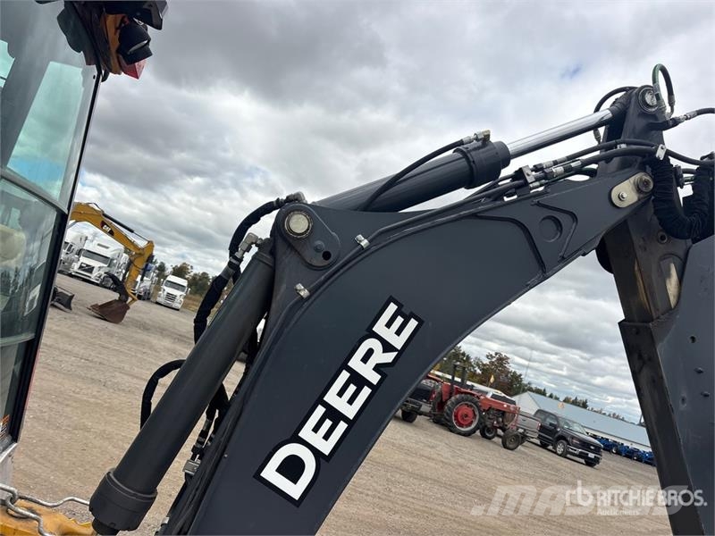 John Deere 320 P-Tier 4x4 Backhoe Loader لوادر ذات جرافات عكسية