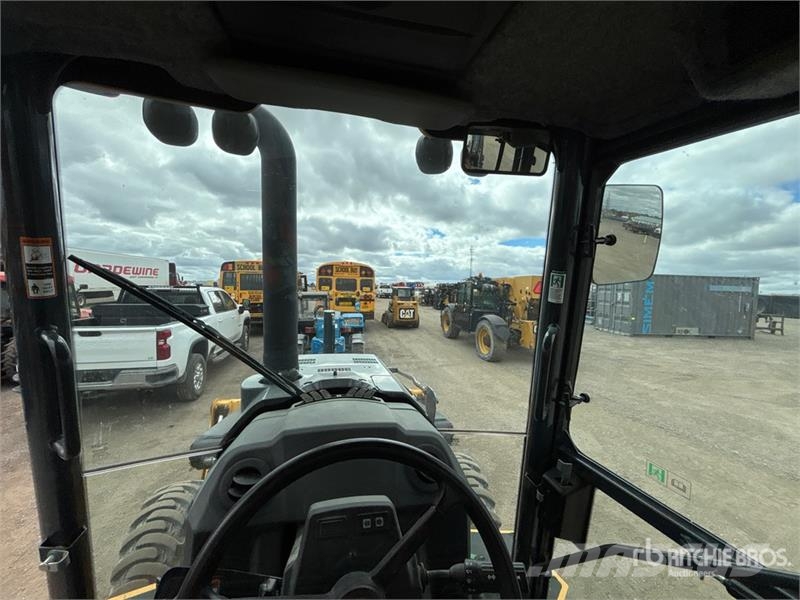 John Deere 320 P-Tier 4x4 Backhoe Loader لوادر ذات جرافات عكسية