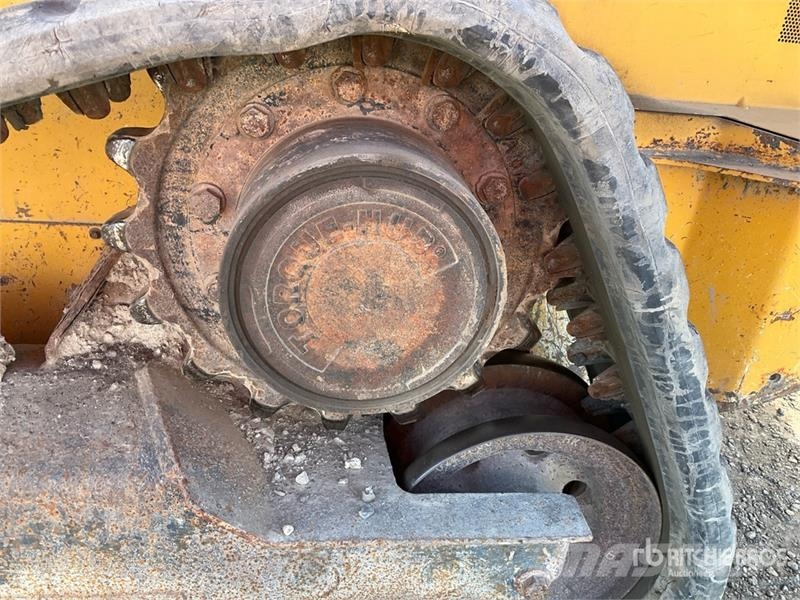 John Deere 323E Skid steer mini nakladalci