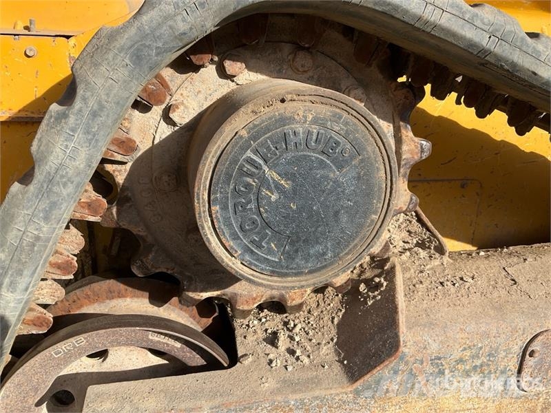 John Deere 323E Skid steer mini nakladalci